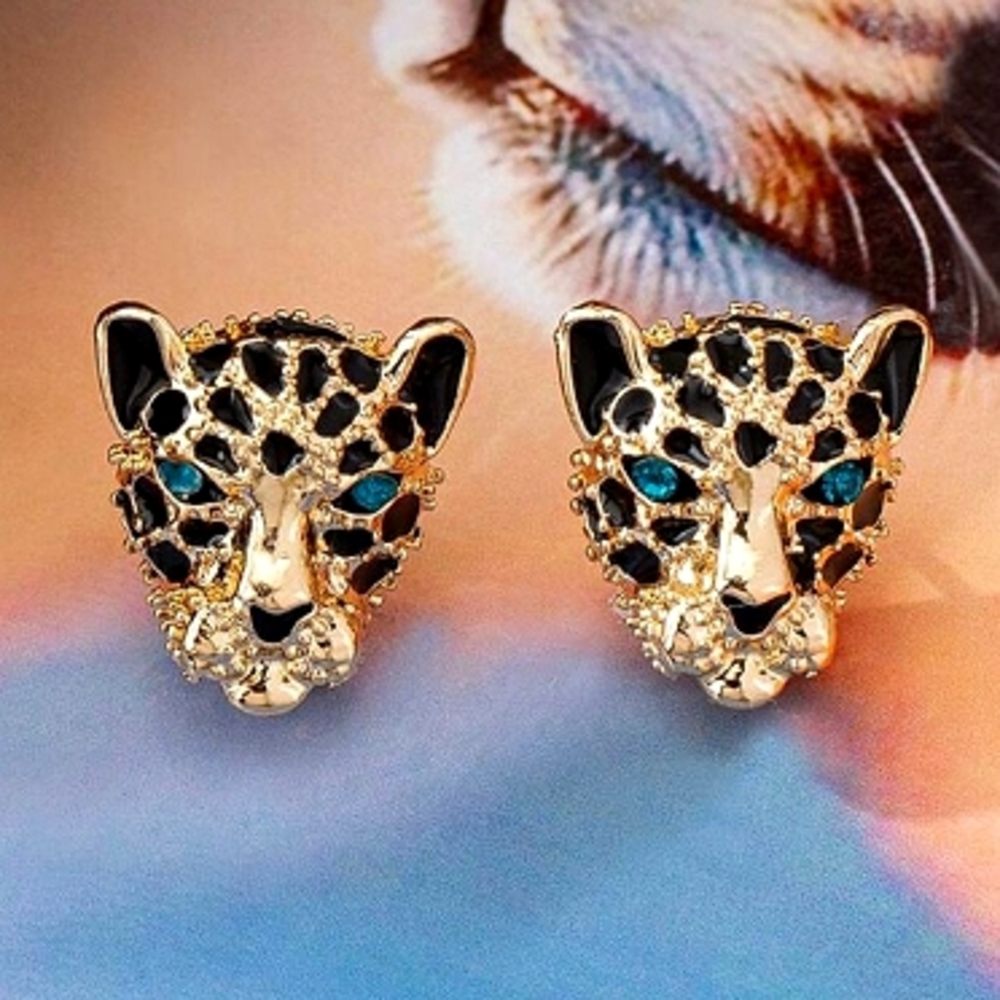 Blue Eyed Panther Tiger Animal Stud Earrings